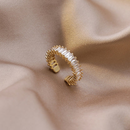 Nike’s Edge – Geometric Gleam